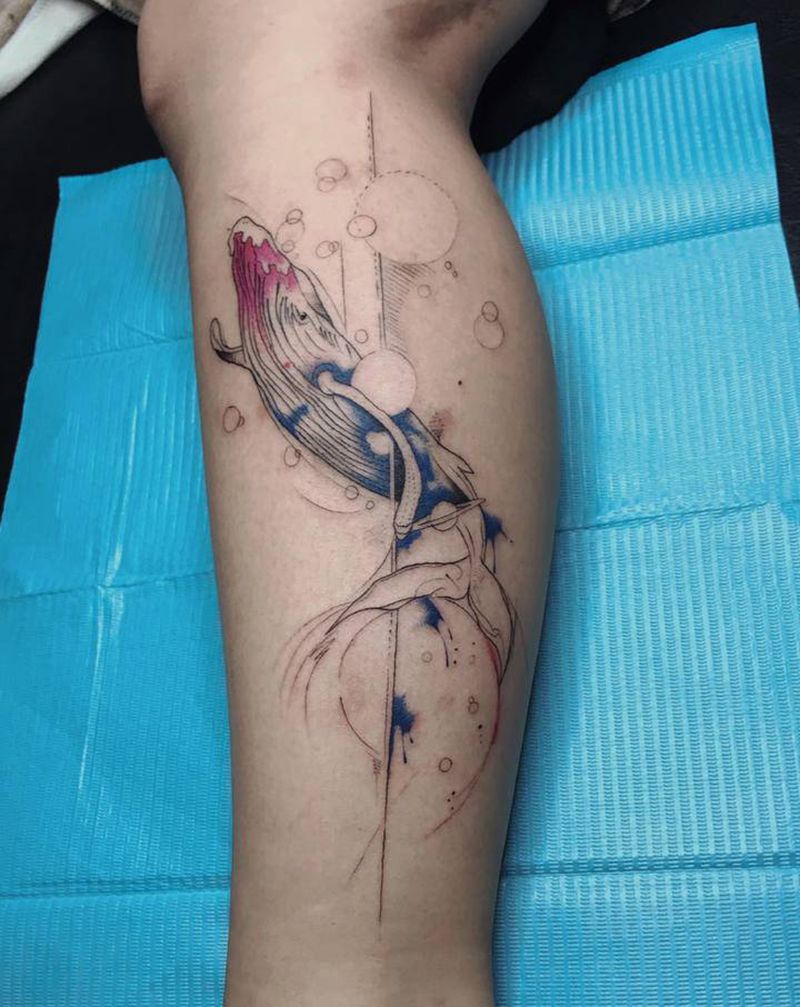 鲸鱼纹身图片_腿部手臂水彩几何纹身图案