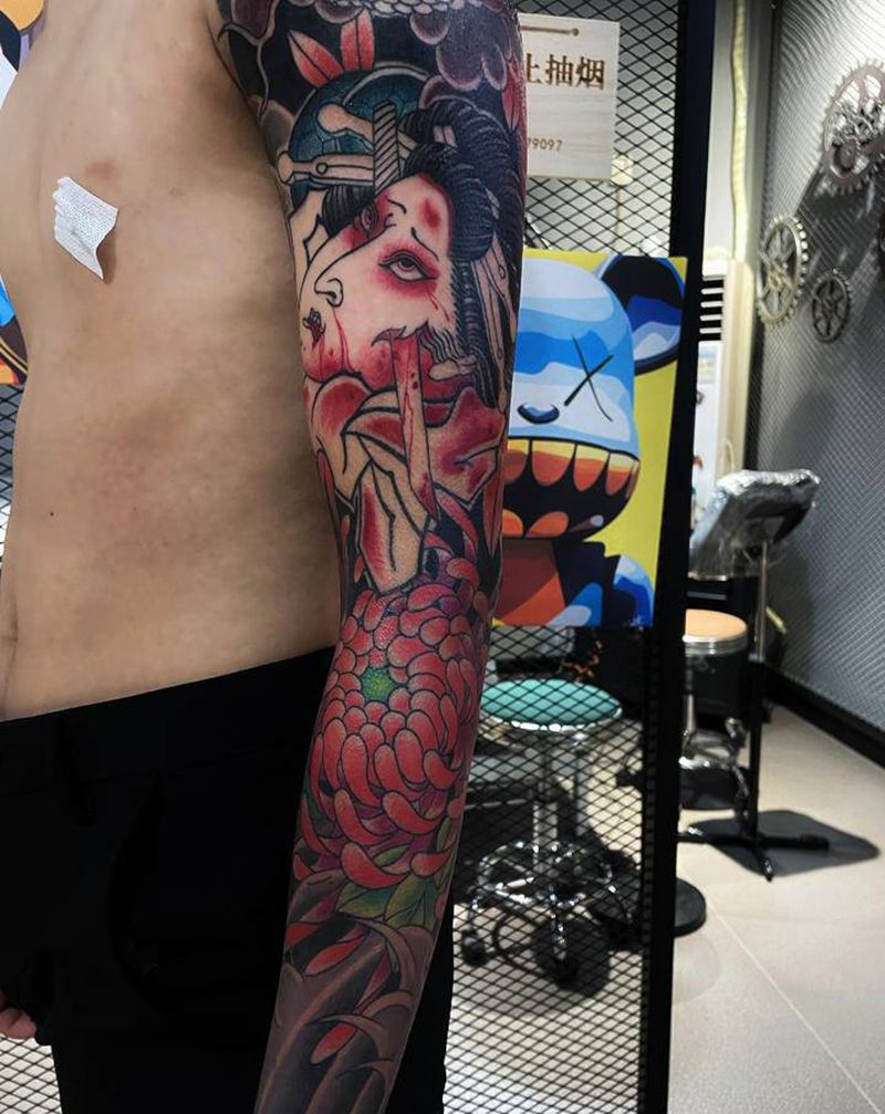 老传统生首花臂未完成纹身图片_手臂老传统纹身图案