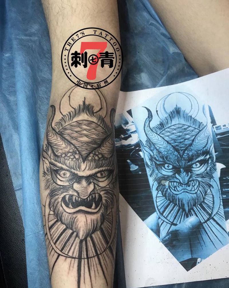 恶魔纹身图片_腿部手臂New School点刺纹身图案