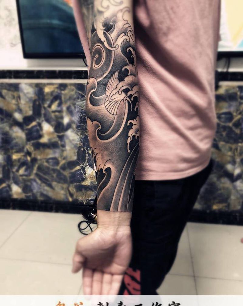 接小臂纹身图片_老传统纹身图案