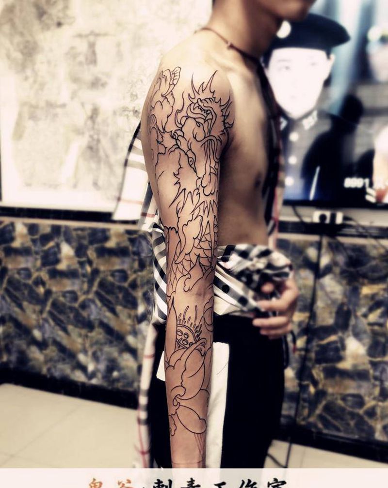 花臂龙纹身图片_老传统纹身图案