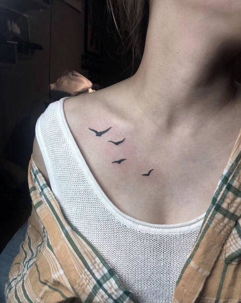 小清新纹身图片_颈部胸部纹身图案