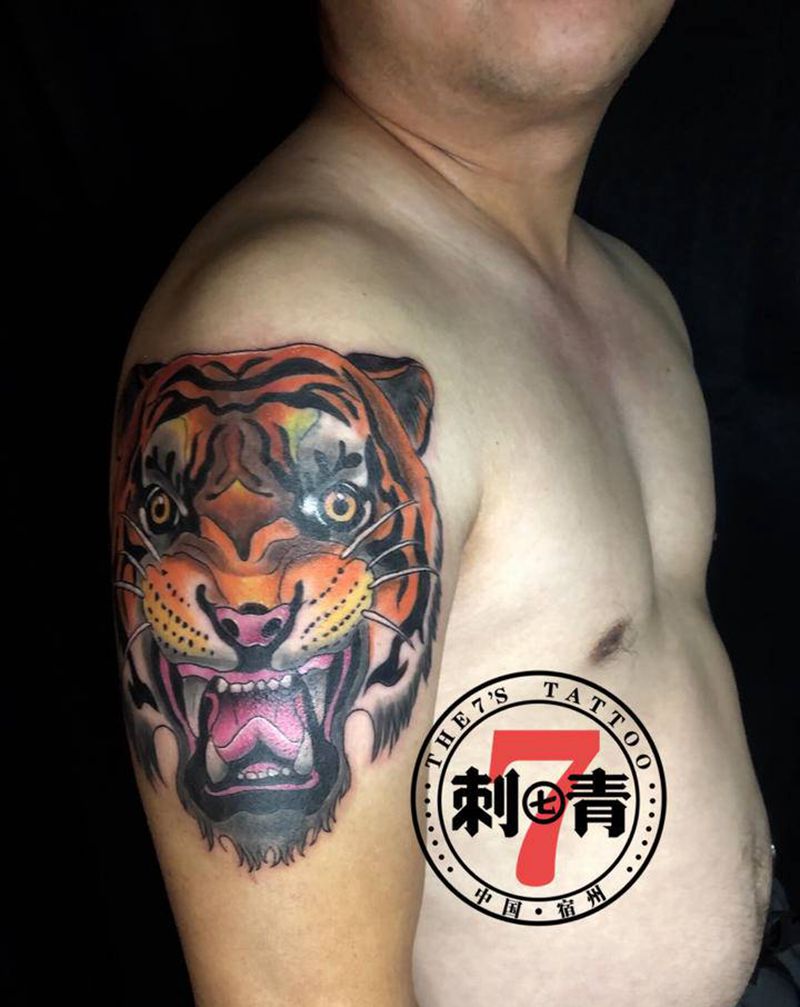 老虎 遮盖老纹身纹身图片_肩部手臂New School欧美写实纹身图案
