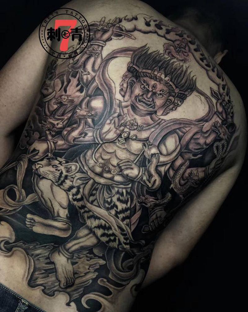 护法神纹身图片_腹部背部新传统老传统纹身图案