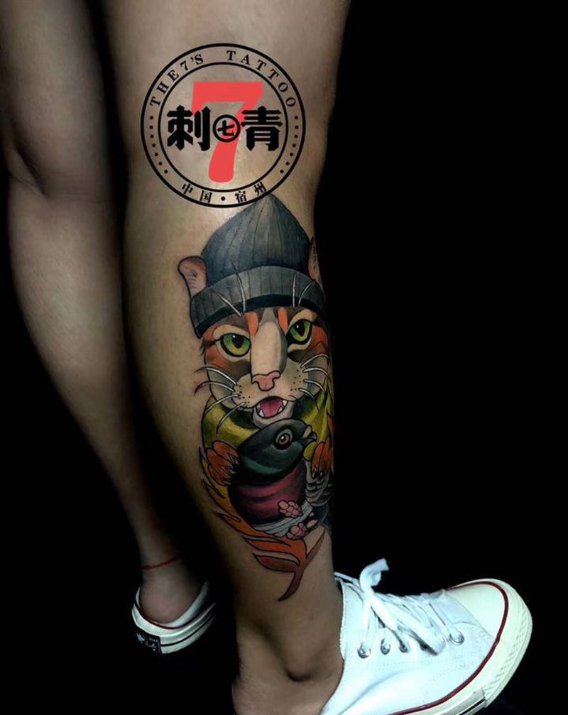 New School纹身图片_腿部手臂New School欧美写实猫鸟纹身图案