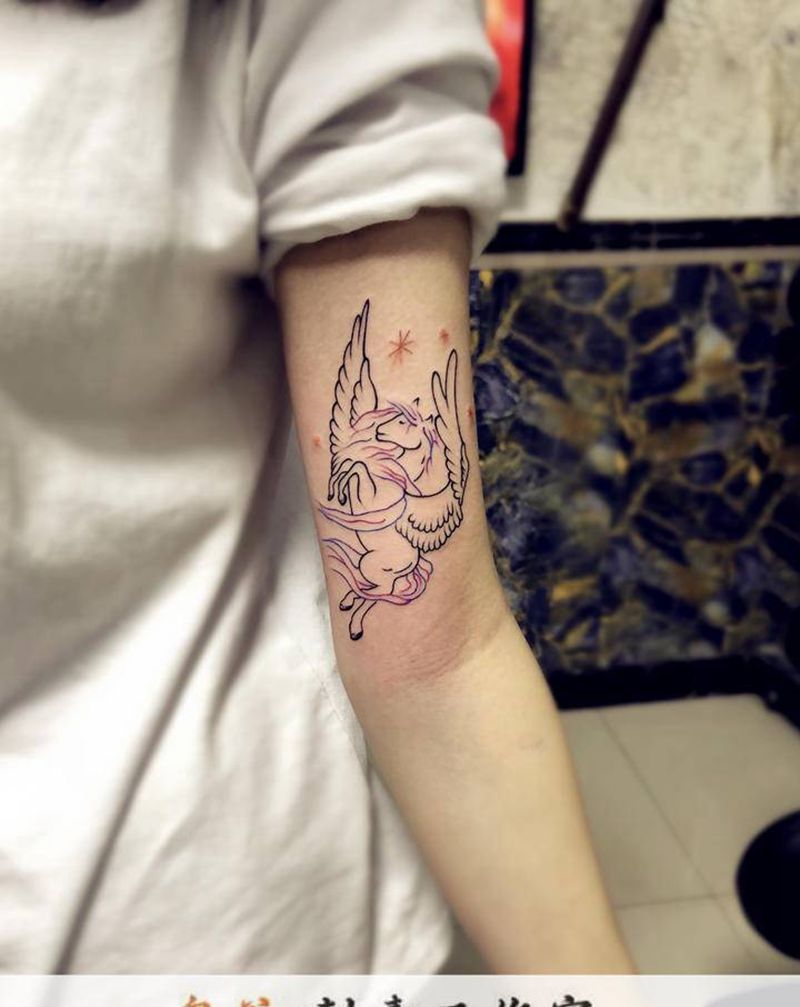 独角兽纹身图片_新传统纹身图案