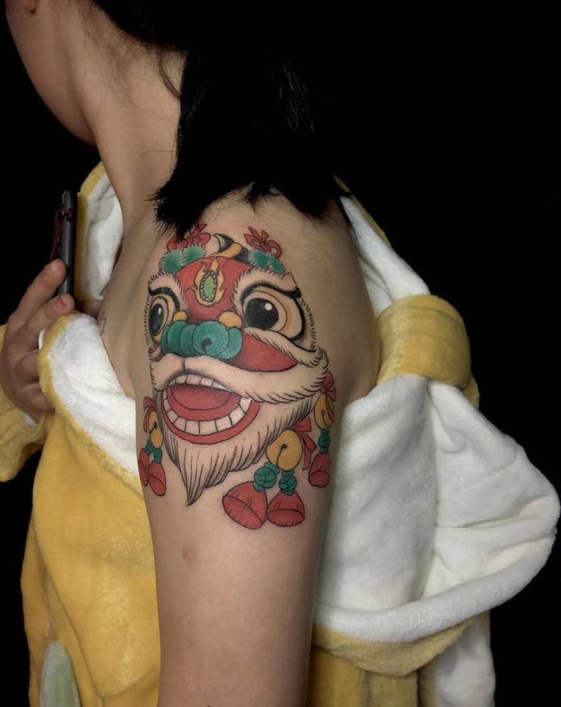 唐狮纹身图片_肩部手臂老传统新传统纹身图案