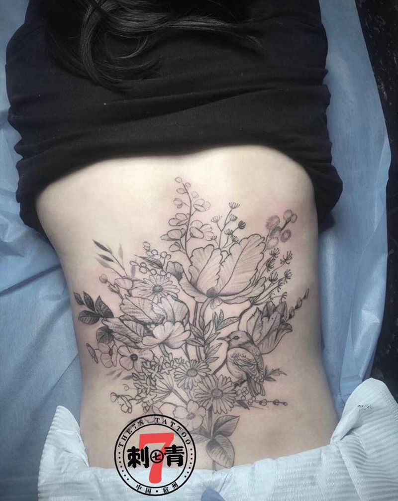 素花 动物纹身图片_腰部背部点刺欧美写实纹身图案