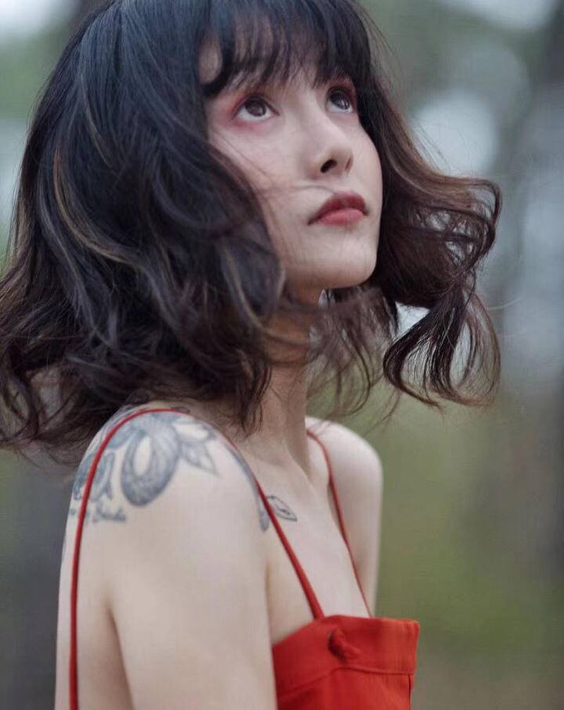 客户写真照纹身图片_手部纹身图案