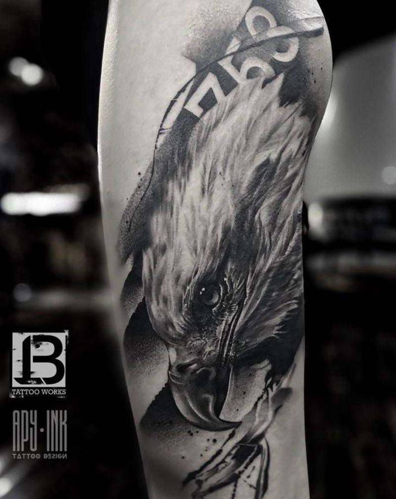 EAGLE纹身图片_腿部欧美写实纹身图案