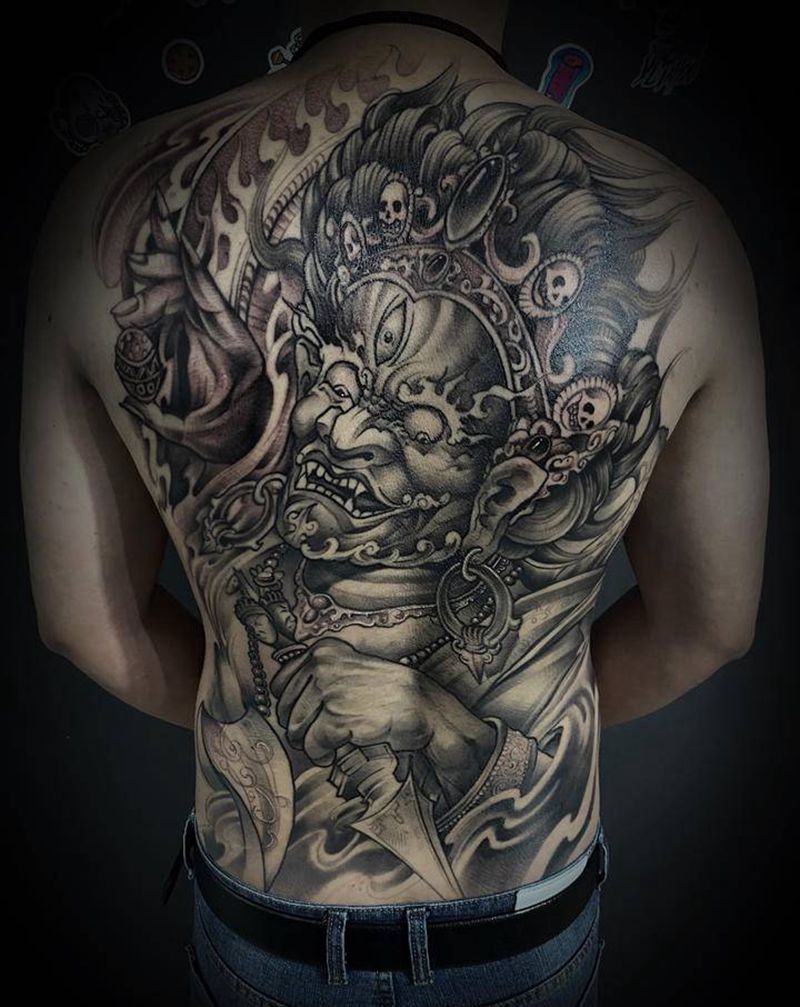 满背大黑天纹身图片_背部新传统纹身图案