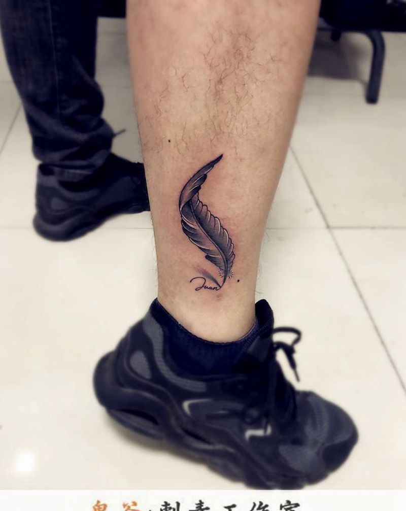 羽毛纹身图片_新传统纹身图案