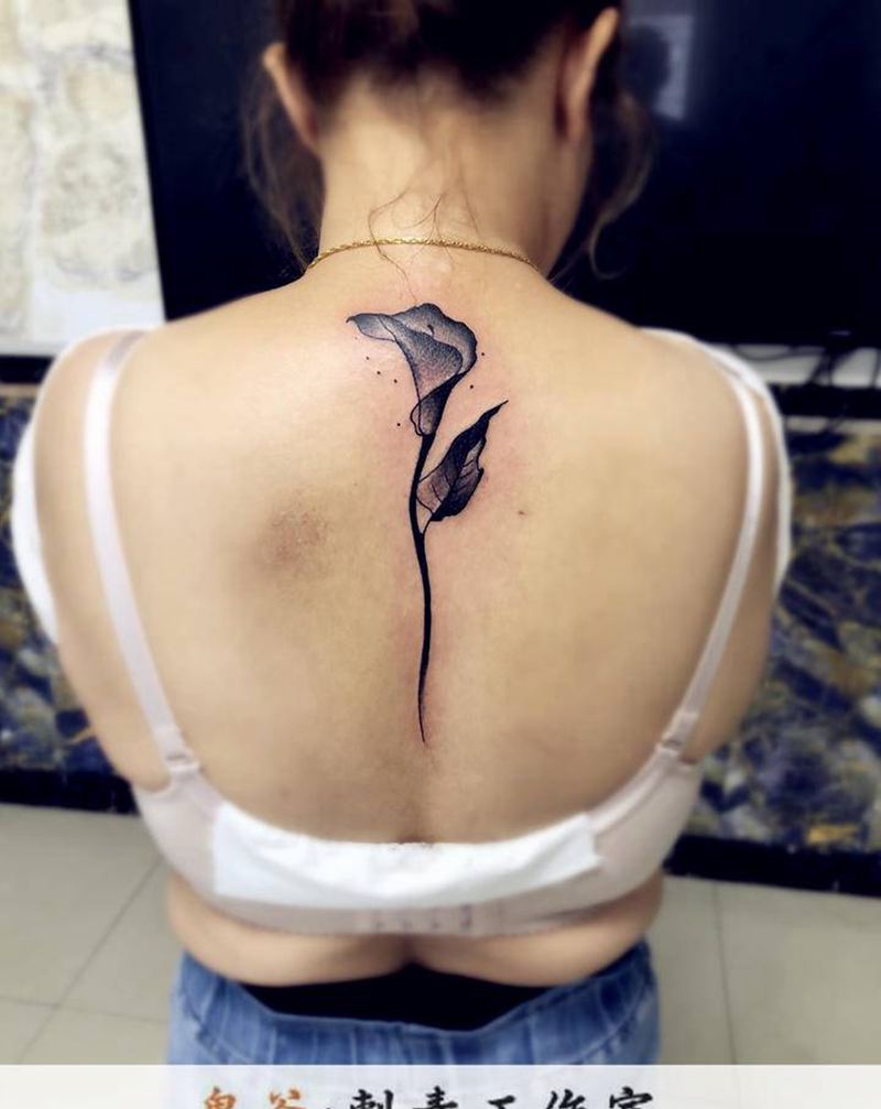 马蹄莲纹身图片_新传统纹身图案