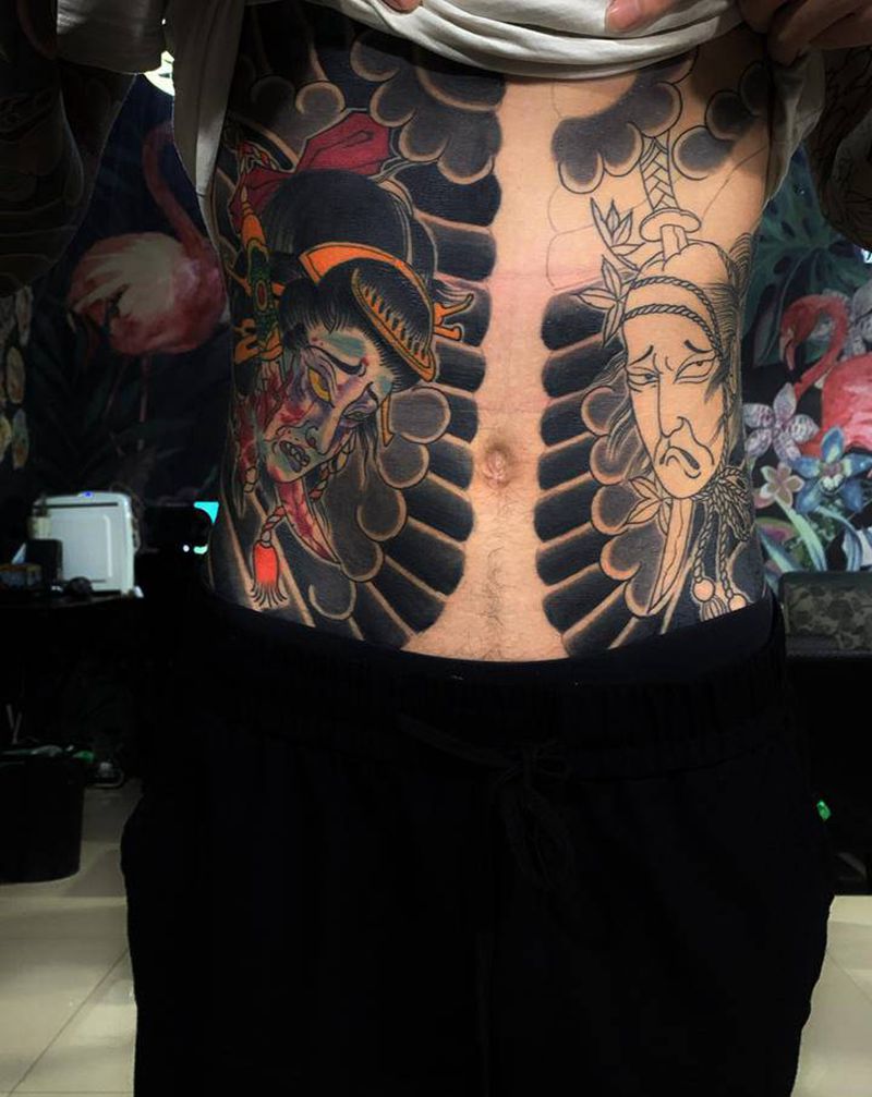 日式老传统开衫未完成纹身图片_腹部老传统纹身图案