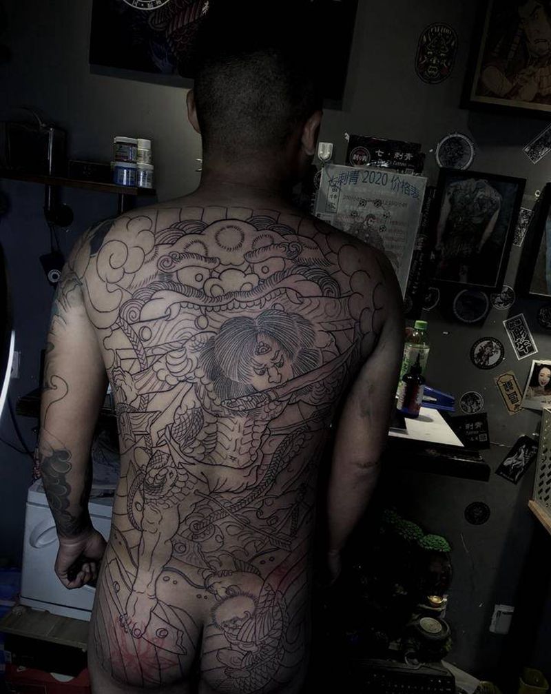 日式满背 线条纹身图片_背部臀部老传统新传统张顺日式纹身图案