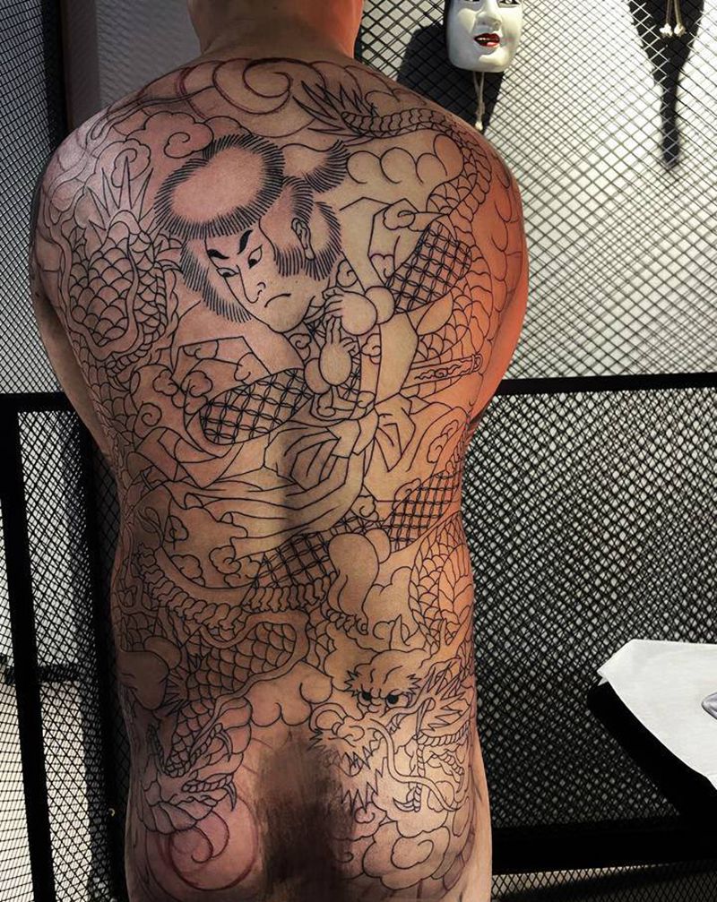 云龙九郎 基础线条纹身图片_背部老传统纹身图案