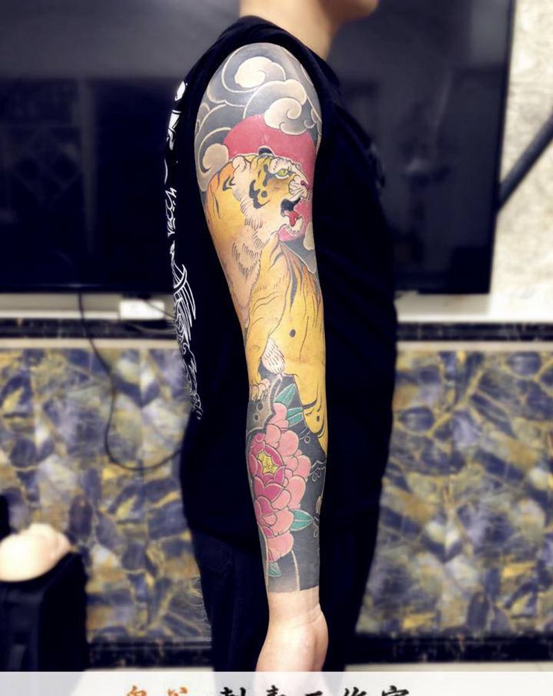 花臂纹身图片_老传统纹身图案