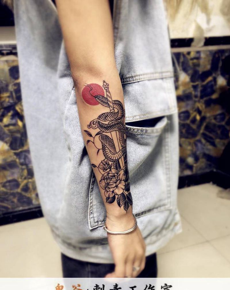 素花纹身图片_新传统纹身图案