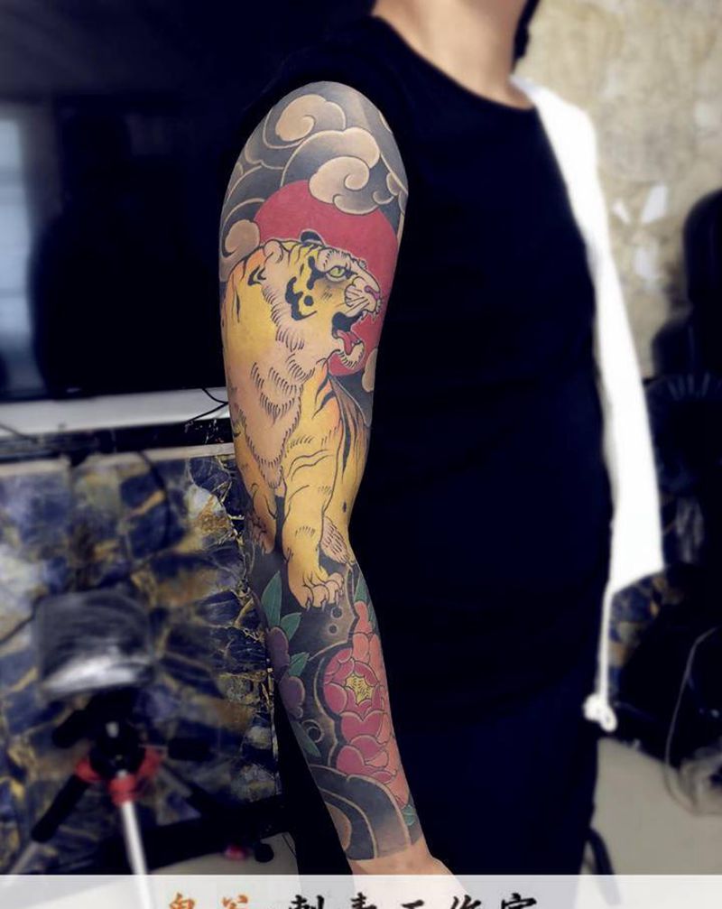 花臂纹身图片_新传统纹身图案