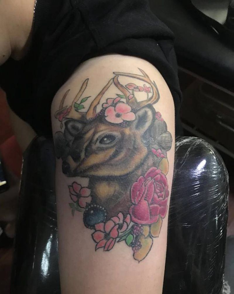 鹿纹身图片_手臂纹身图案