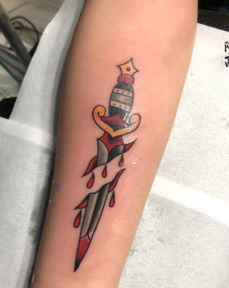 old school匕首纹身图片_手臂Old School纹身图案