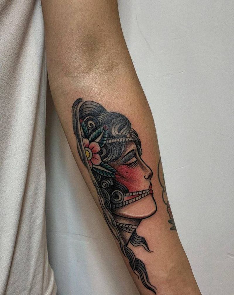 school纹身图片_手臂Old School纹身图案