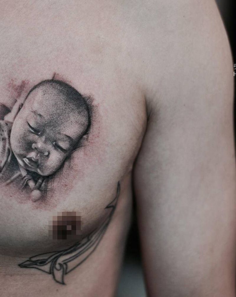 肖像纹身图片_胸部欧美写实纹身图案