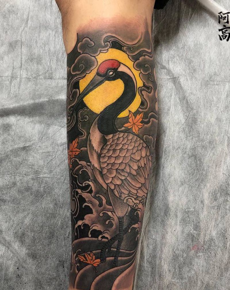传统鹤纹身图片_腿部老传统纹身图案