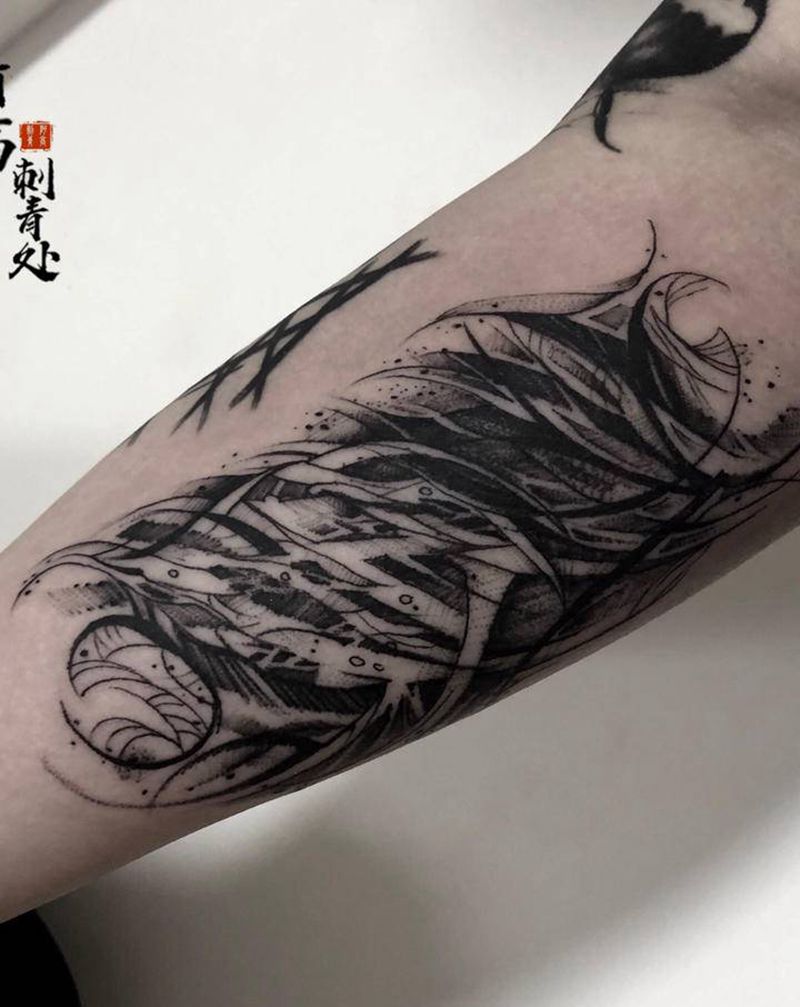 暗黑花体字纹身图片_手臂花体字纹身图案