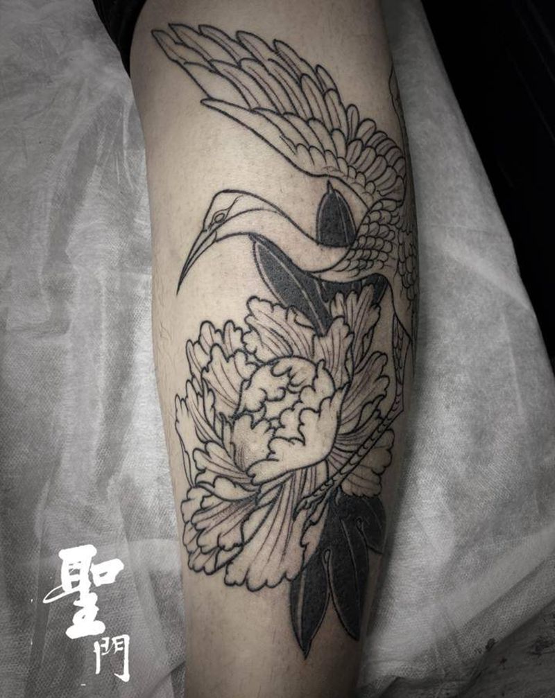 鹤纹身图片_腿部纹身图案