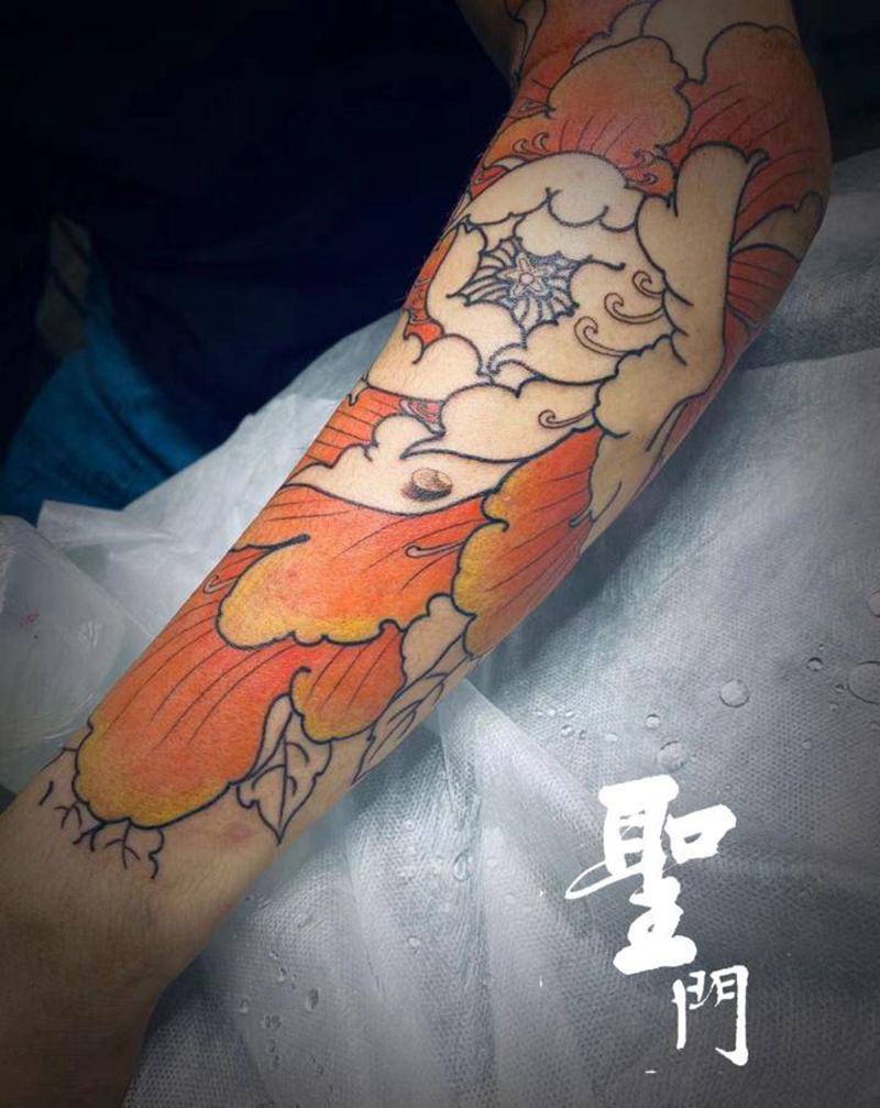 牡丹花纹身图片_手臂纹身图案