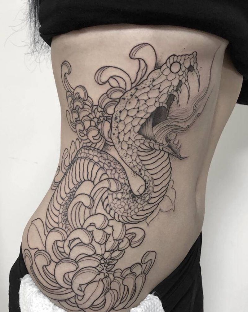 暗黑 蛇纹身图片_腰部点刺纹身图案