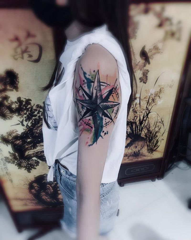 指南针盖图纹身图片_肩部纹身图案