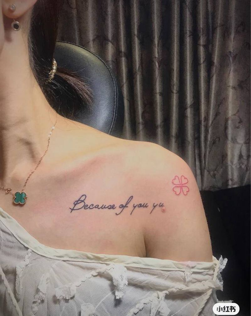 小清新四叶草纹身图片_肩部纹身图案