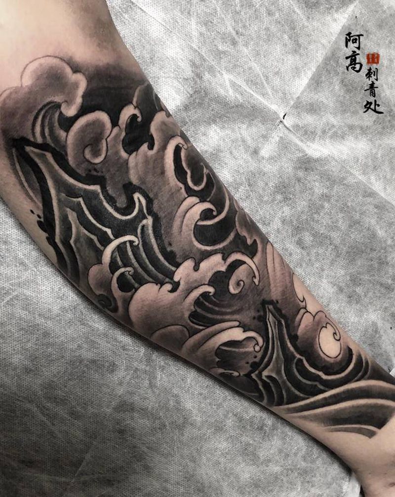 水浪纹身图片_腿部新传统纹身图案