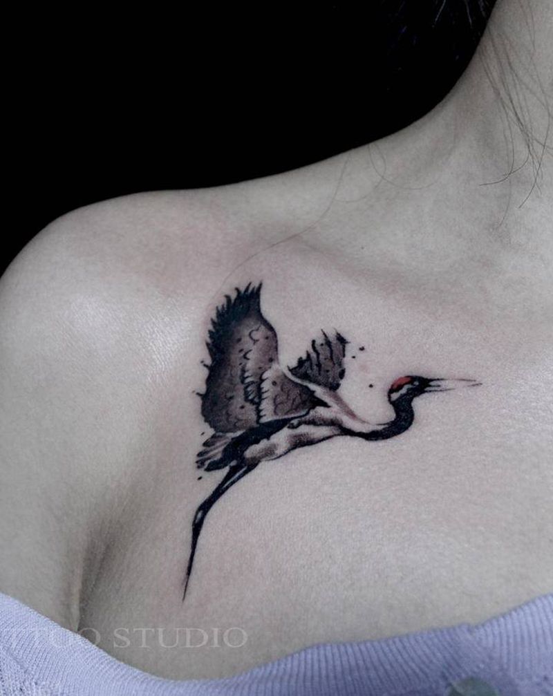 仙鹤纹身图片_胸部纹身图案