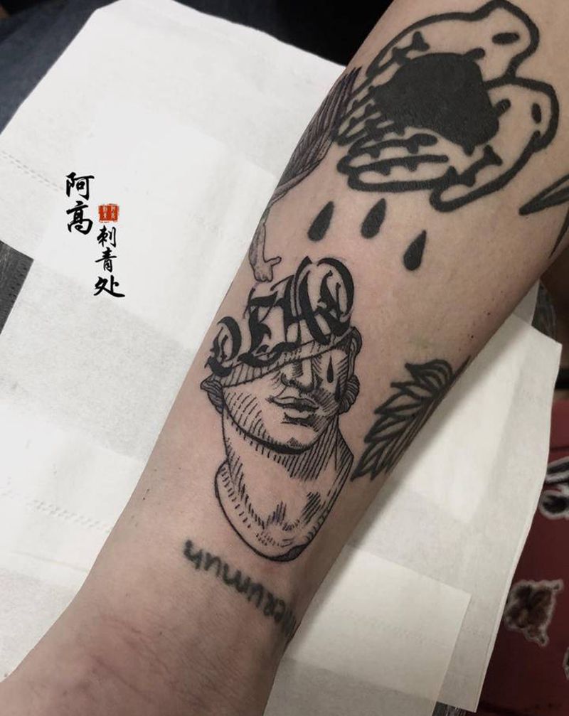 小图拼接纹身图片_手臂点刺纹身图案