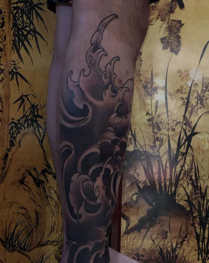 浪花纹身图片_腿部新传统纹身图案