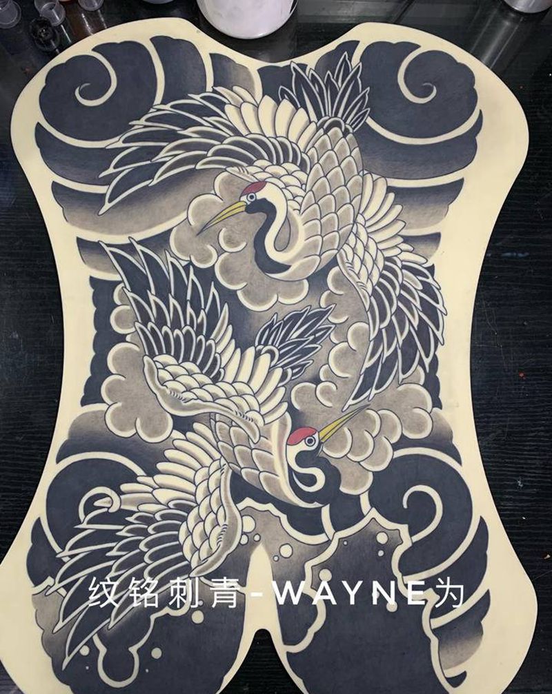 鹤大满背纹身图片_老传统纹身图案