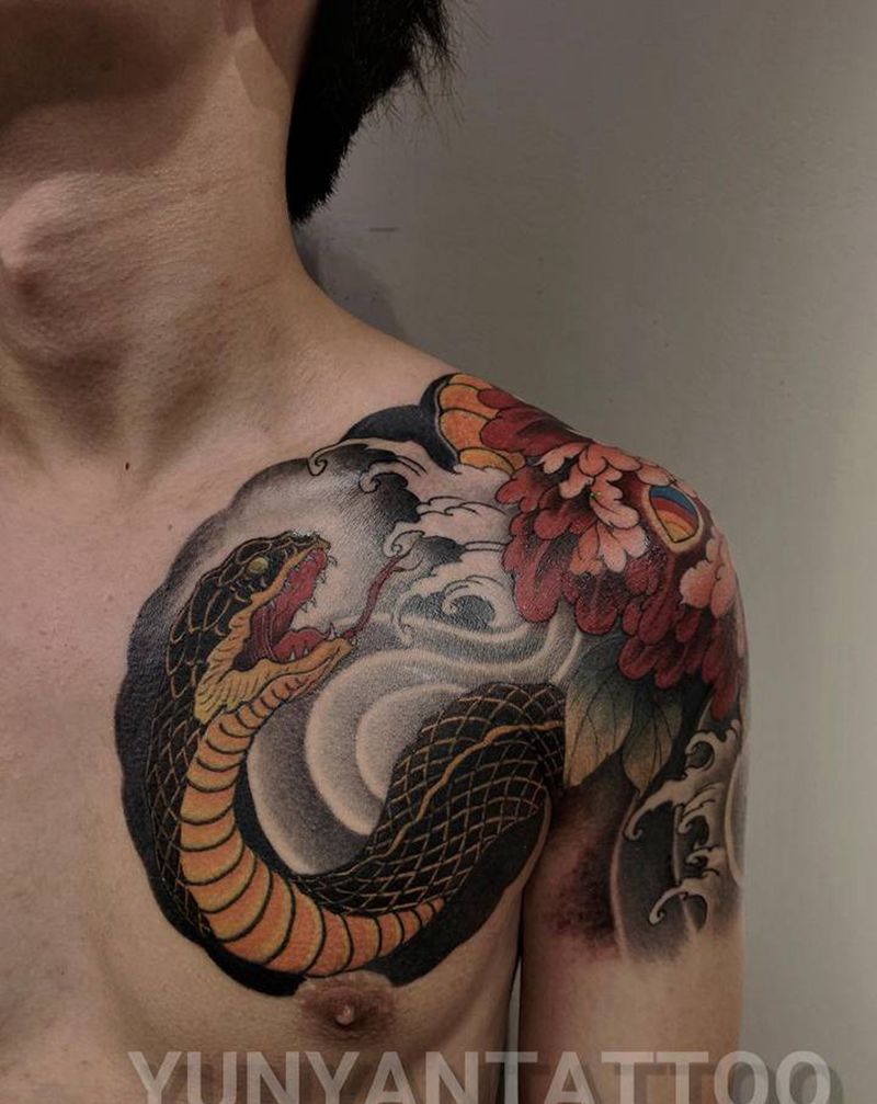 蛇纹身图片_胸部手臂新传统蛇牡丹纹身图案