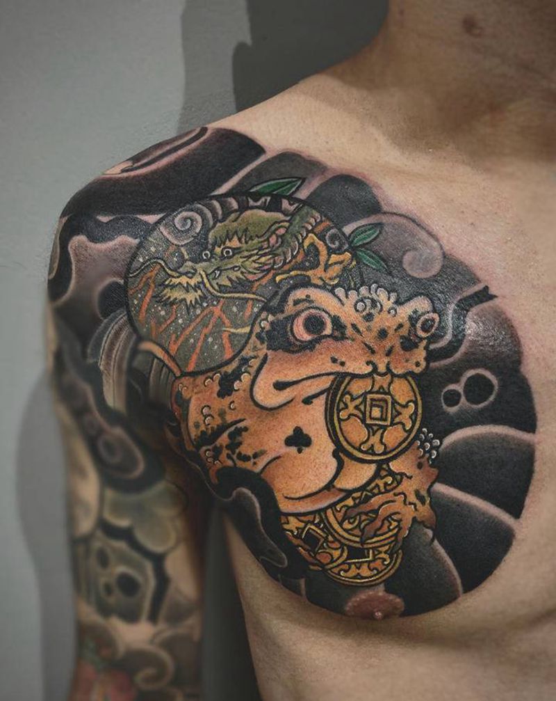 金蟾纹身图片_胸部手臂老传统金蟾纹身图案