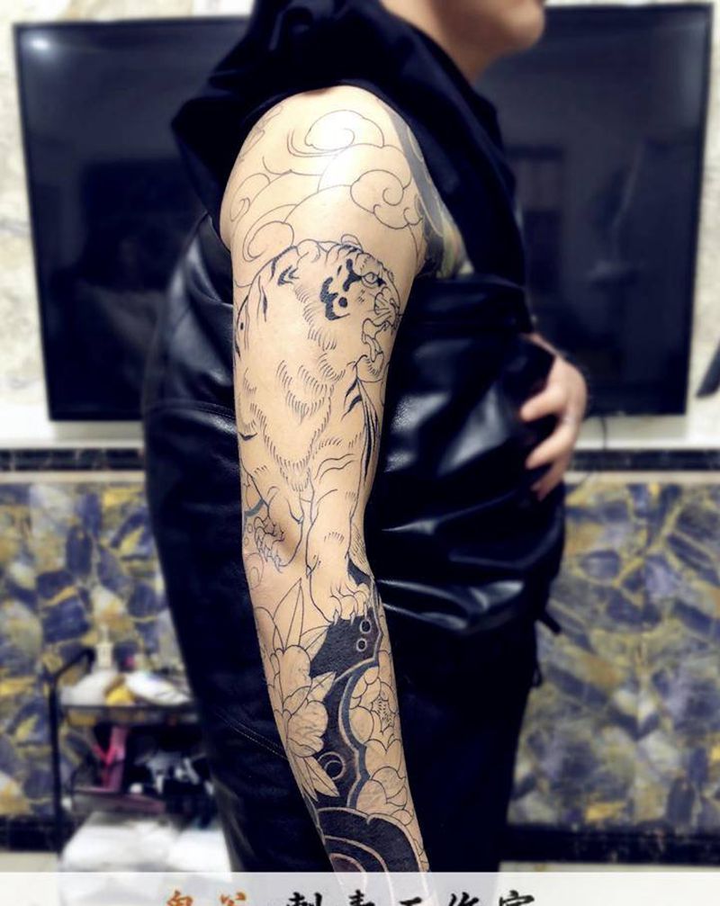 花臂纹身图片_老传统纹身图案