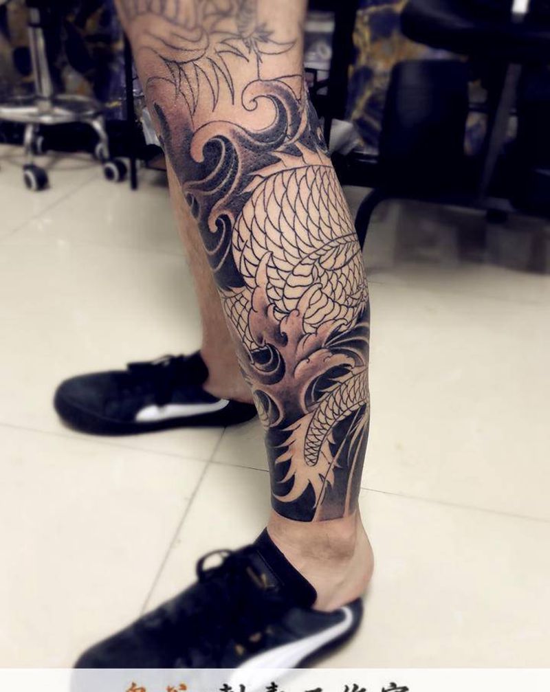 花腿纹身图片_新传统纹身图案