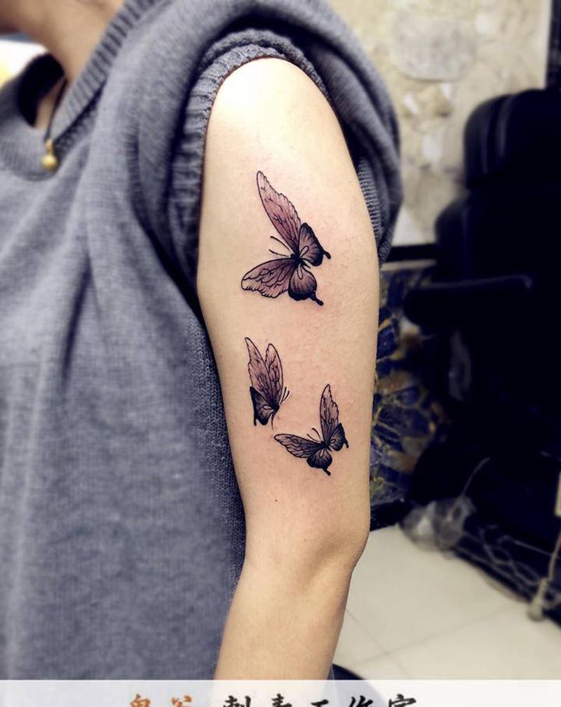 蝴蝶纹身图片_新传统纹身图案