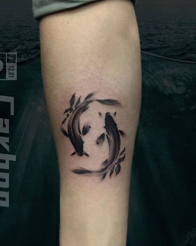 双鱼座纹身图片_手臂水墨双鱼座咖啡树纹身图案