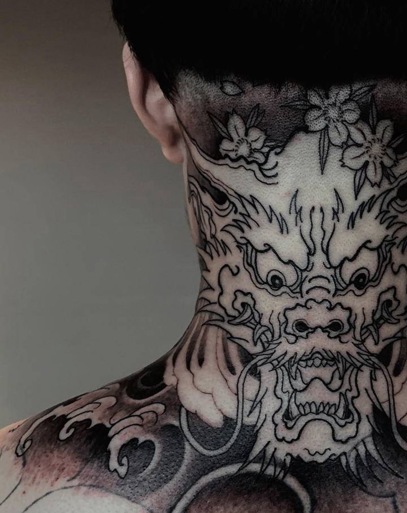 龙纹身图片_颈部新传统龙纹身图案