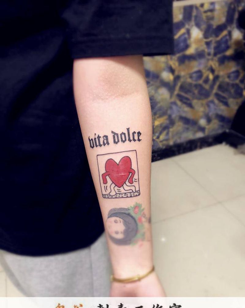 奔跑的心纹身图片_新传统纹身图案