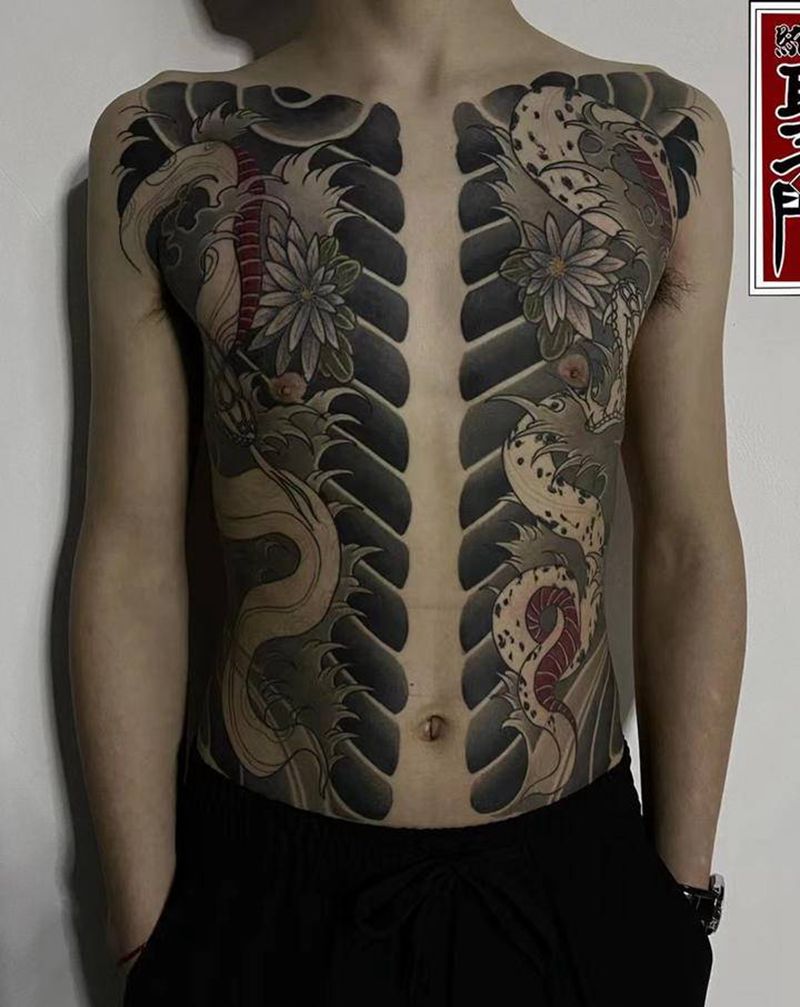 开衫纹身图片_老传统纹身图案