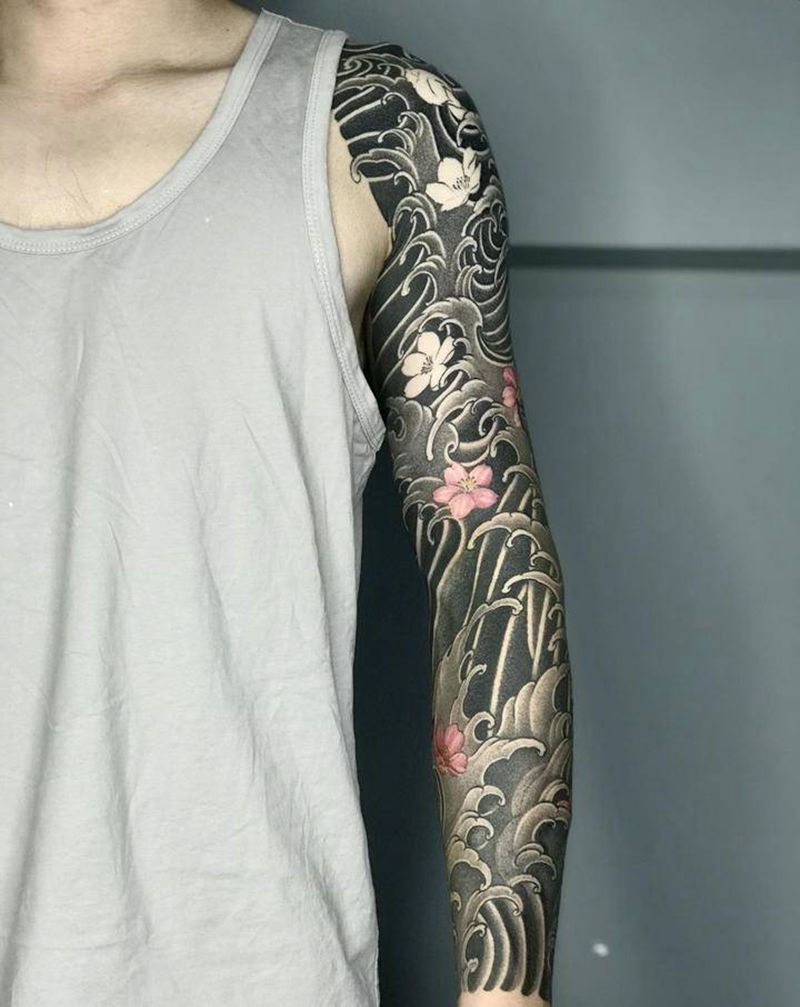 传统花臂纹身图片_手臂新老传统纹身图案