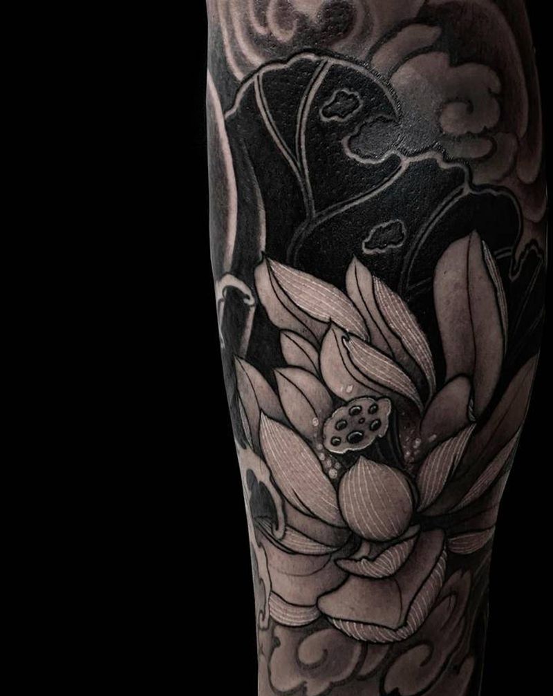 莲花纹身图片_腿部新传统莲花荷花荷叶纹身图案